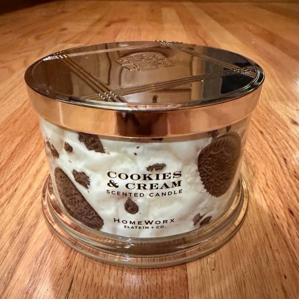 Slatkin Cookies & Cream 18 oz 4-Wick Jar Candle. Glass Jar Candle. New!